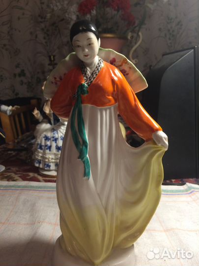 Статуэтки фарфор Германия, старый Китай