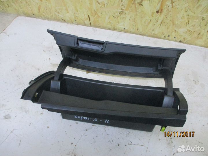 Бардачок перчаточный Тойота Королла 150