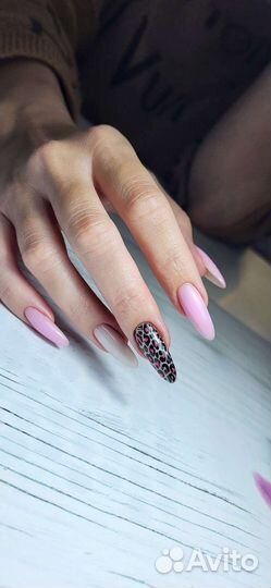 Маникюр/педикюр