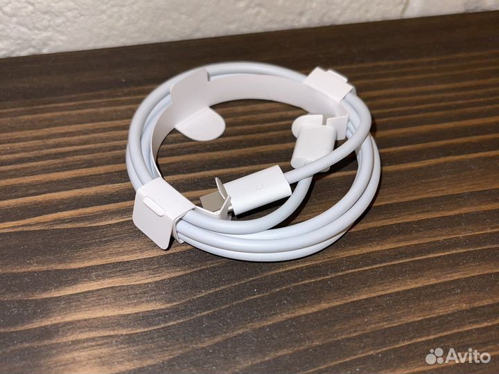 Кабель USB-C на USB-C (Apple)