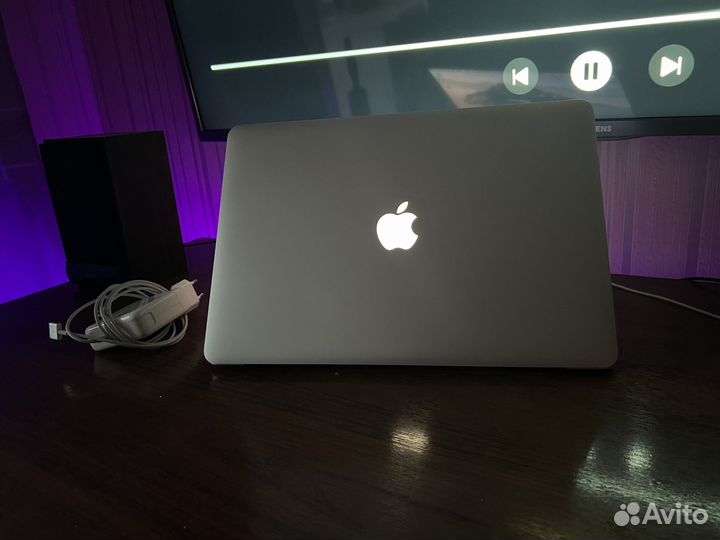 Macbook pro 15 2015 i7 16gb