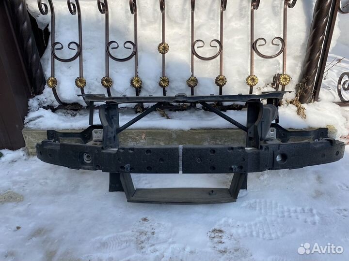 Передняя рамка (телевизор) bmw e60