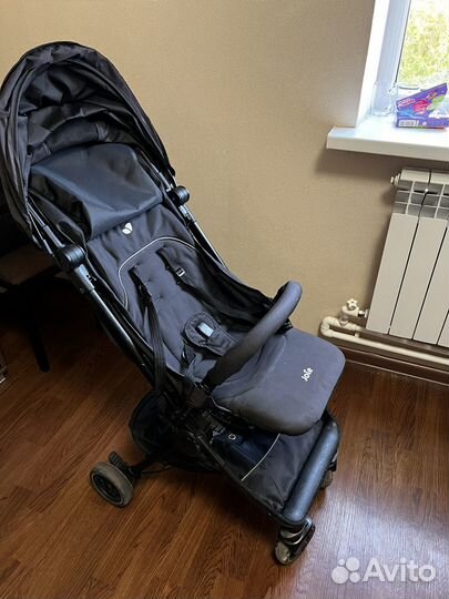 Прогулочная коляска складная joie pact