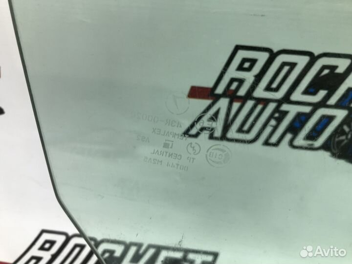 Стекло переднее правое Subaru Impreza GD