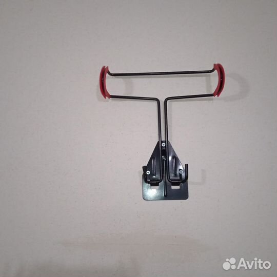 Кронштейн (держатель) для велосипеда на стену