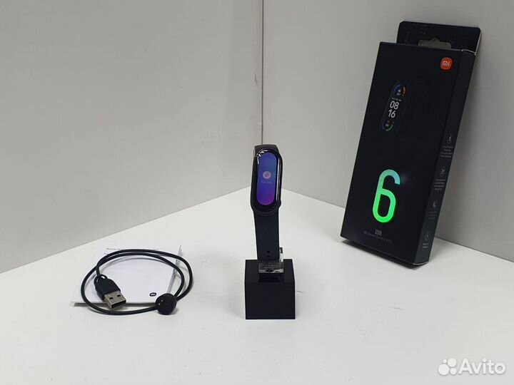 Фитнес-браслеты Xiaomi Mi Band 6 NFC