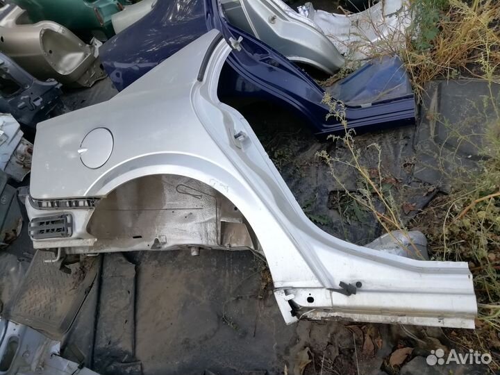 Крыло заднее правое Опель Вектра С седан