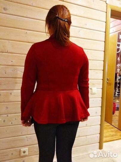 Пиджак с баской