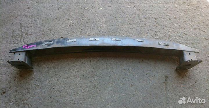 Усилитель бампера задний Volkswagen Touareg GP