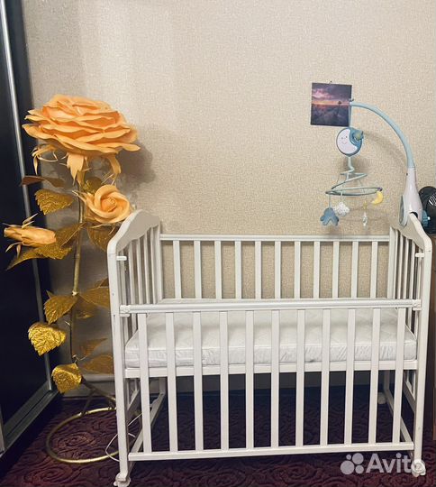 Детская кроватка