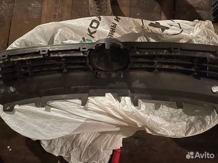 Решетка радиатора volkswagen polo