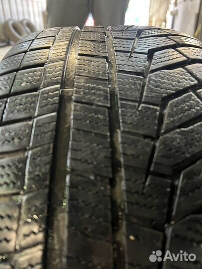 Hankook Winter I'Cept Evo2 W320 235/45 R18 98V