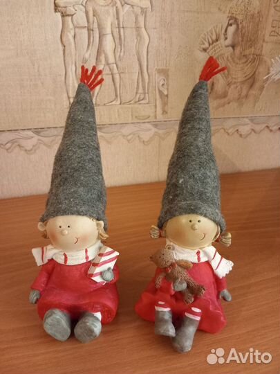 Фигурки : мальчик и девочка