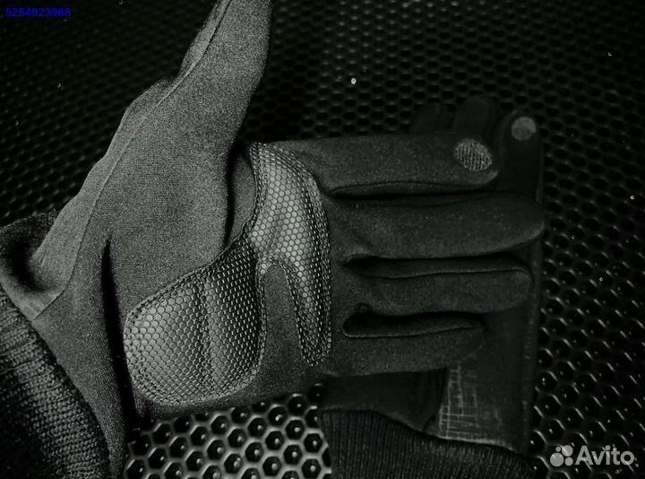 Перчатки Nike рефлективные на флисе