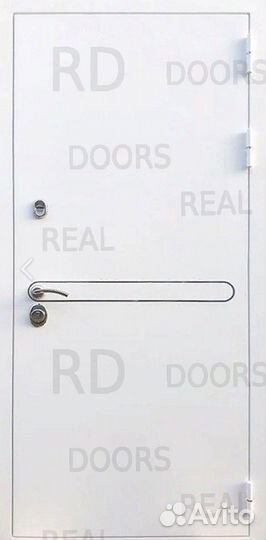 Металлическая входная дверь стандартная