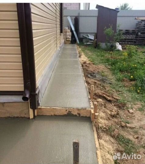 Бригада строителей