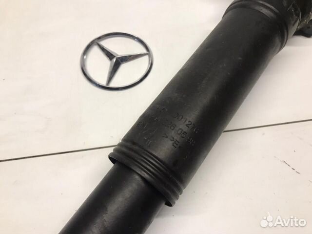 Амортизатор задний Mercedes w204