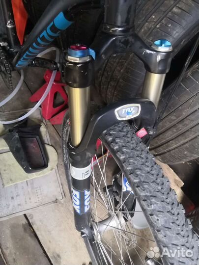 Вилка specialized для велосипеда 26