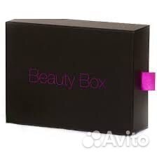 Коробка с косметикой