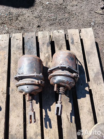 Энергоаккумулятор задний Scania 3серии