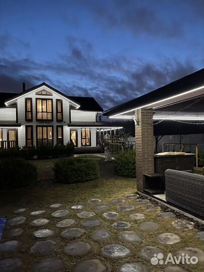 Неоновая и новогодняя подсветка домов