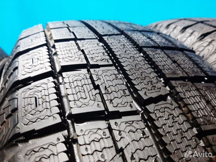 Toyo Observe Garit GIZ 175/65 R14 82Q