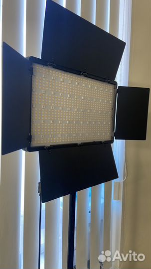 Видеосвет rgb 800