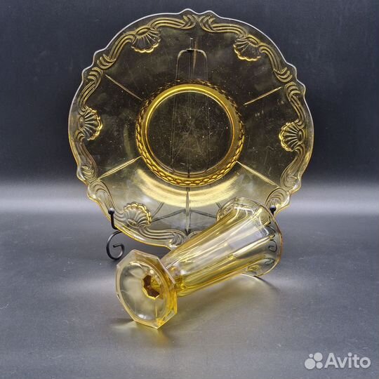 Старинное блюдо и ваза цветное янтарное стекло