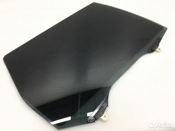 Стекло двери заднее правое Mitsubishi Outlander