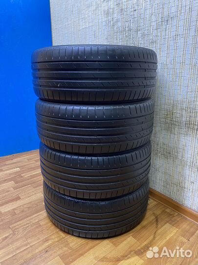 Kumho Ecsta PS71 215/50 R17