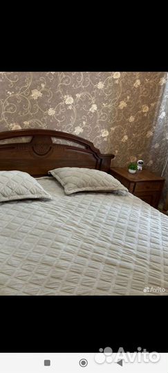 Спальный гарнитур