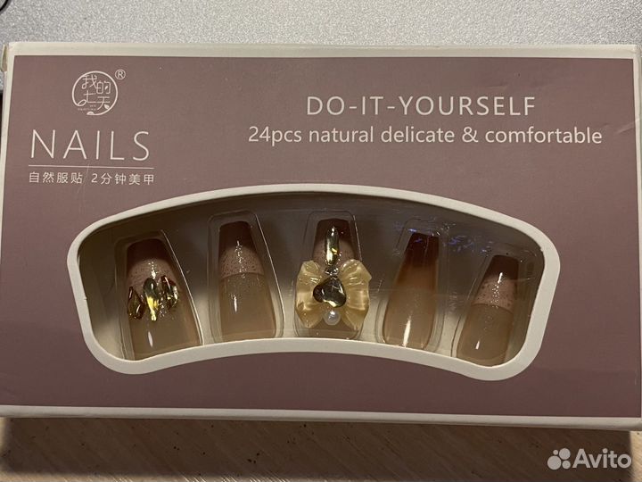 Накладные ногти 24 штуки + клеевые наклейки
