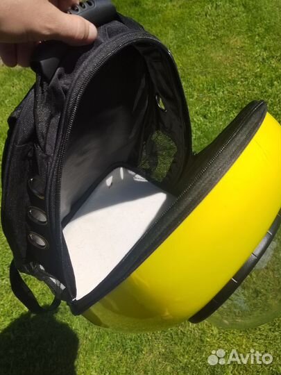 Переноска для кошек и маленьких собак