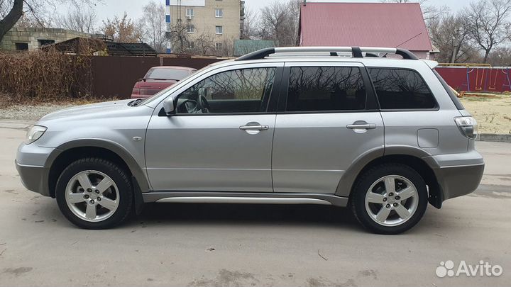 Mitsubishi Outlander 2.4 МТ, 2006, 222 000 км