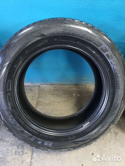 Bridgestone Blizzak DM-V1 235/65 R18