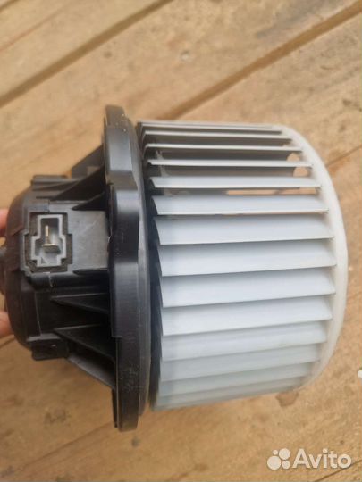 Моторчик печки kia ceed jd 971133X000