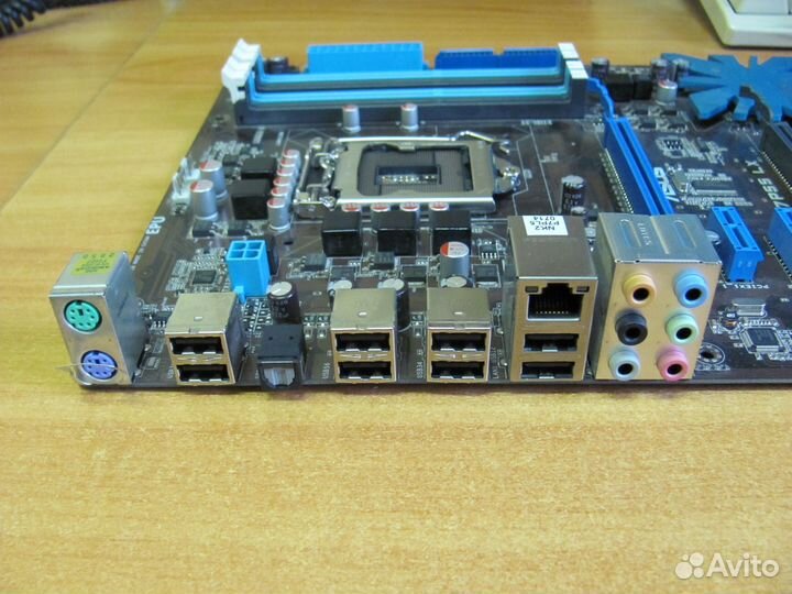 Материнская плата asus P7P55 LX