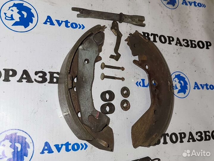 Тормозной механизм ручника левый Hyundai Accent 2