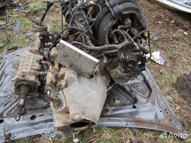 Двигатель Волга крайслер / Chrysler 2.4 с навесом