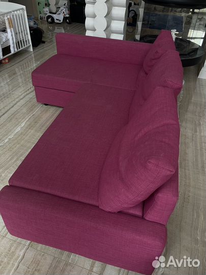 Угловой диван IKEA