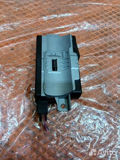 Блокиратор руля Audi Q5 I 8R cdnc 2012