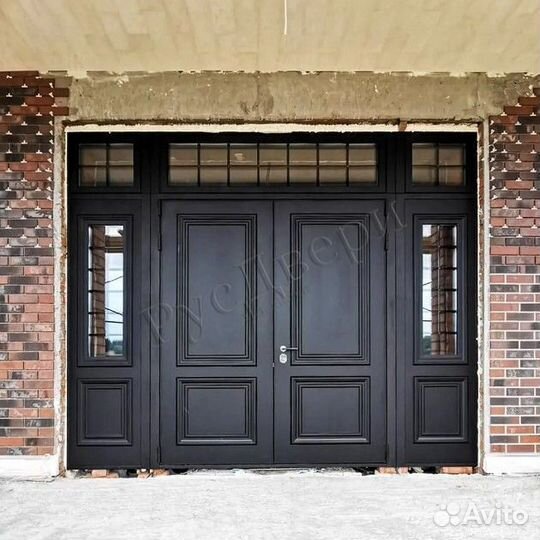 Парадная входная группа в загородный дом и офис