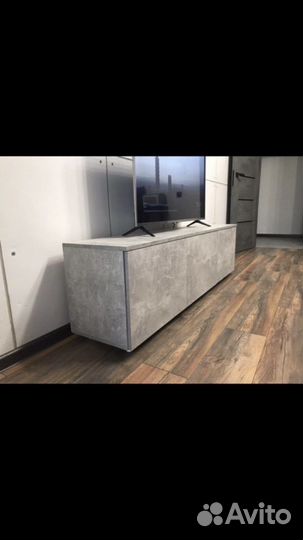 Тумба под телевизор