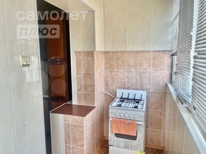 2-к. квартира, 54 м², 3/9 эт.