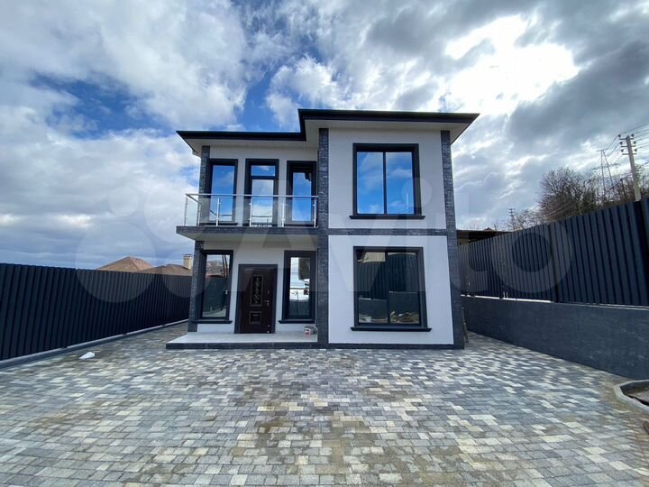 Коттедж 128 м² на участке 3 сот.