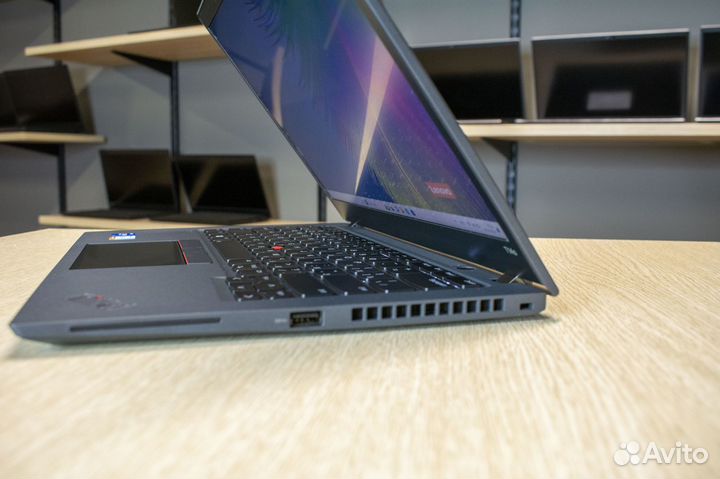 Lenovo ThinkPad T14s Gen 2 / i5 1145G7