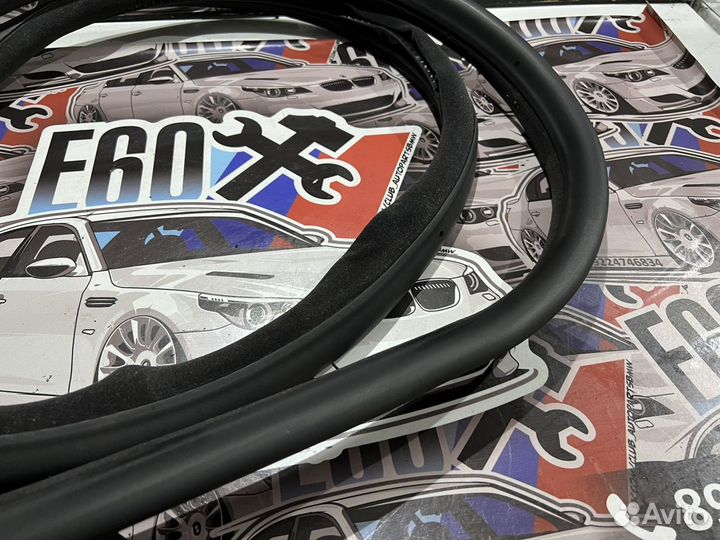 Уплотнительная резинка двери BMW E64