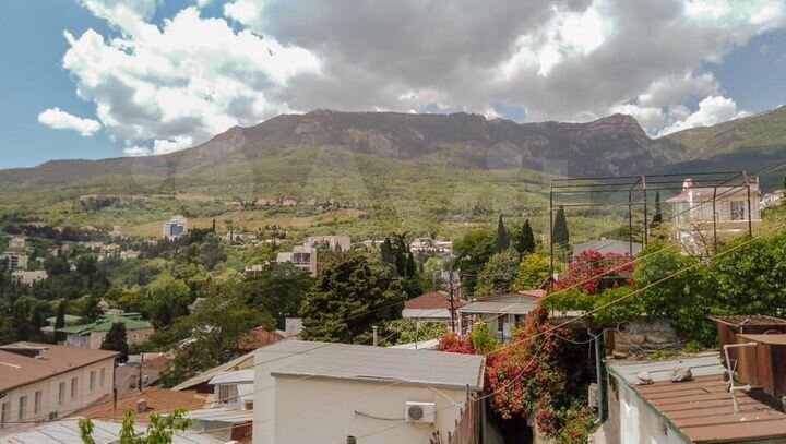 Комната 12 м², 1/3 эт.