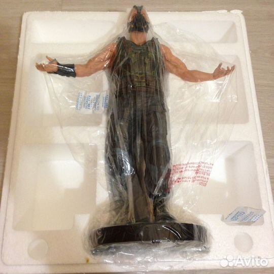 Коллекционная фигурка