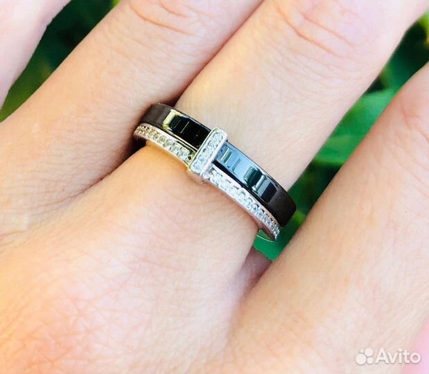 Серебряное кольцо с керамикой 17,0 размера